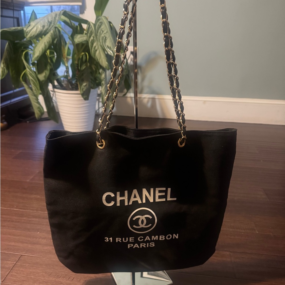 Genuine Chanel canvas tote